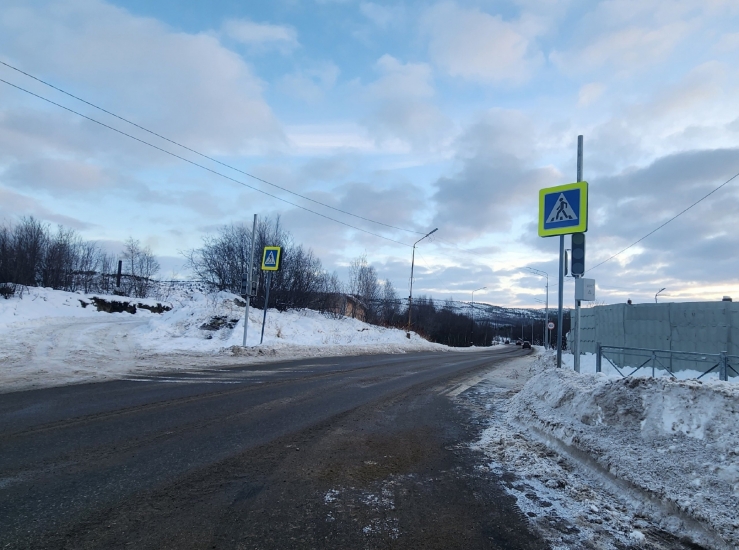 На ул. Восточной завершают монтаж светофорного объекта