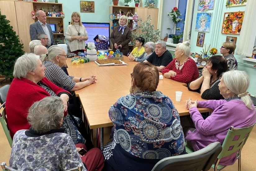 Североморцев почтенного возраста поздравили с наступающим Новым годом