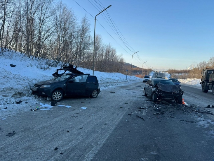 В ДТП на автоподъезде к Североморску пострадали пять человек