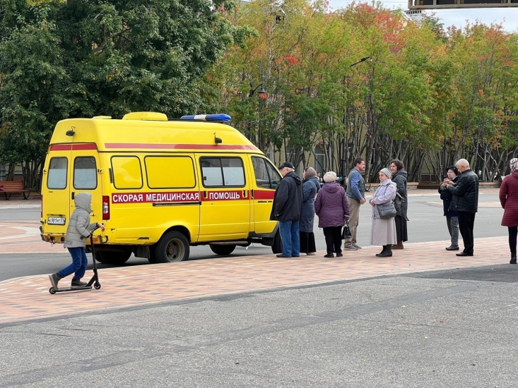 В воскресенье в Североморске будут работать два мобильных пункта вакцинации