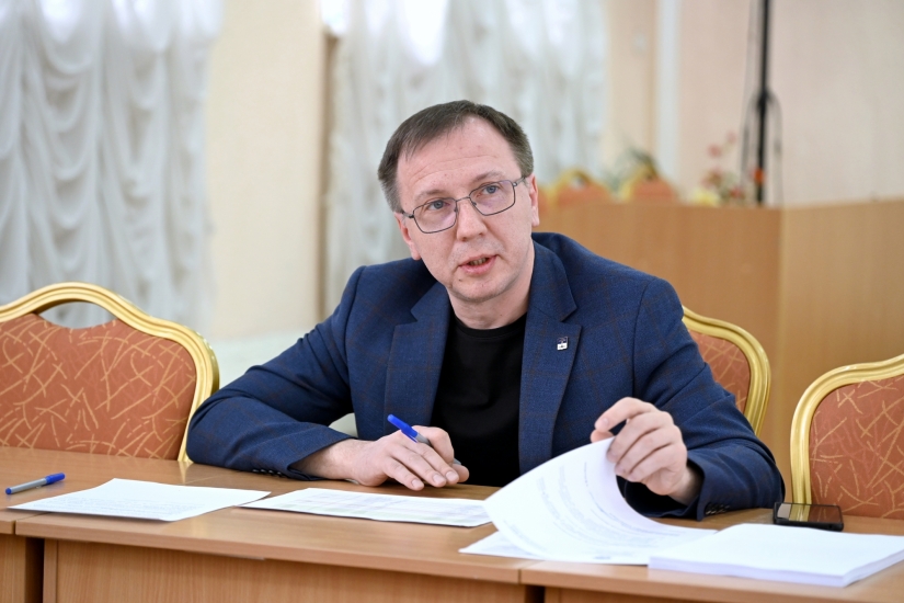 «Коммунальный час»: уборка мусора, содержание пешеходных маршрутов, ремонт теплосетей