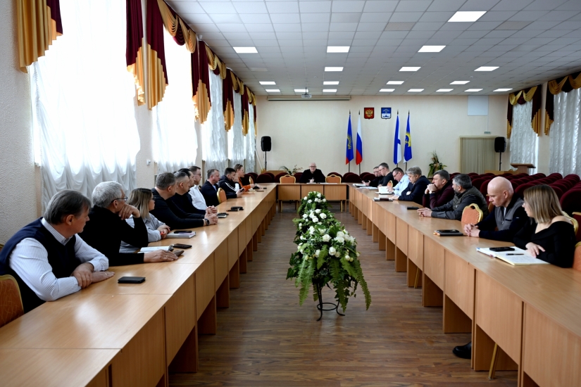 «Коммунальный час»: субботники, уборка КП, ремонт теплотрассы