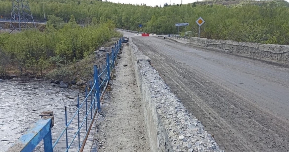 В Североморске начался ремонт моста через реку Ваенга