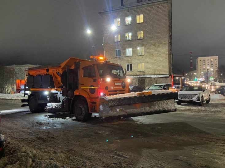 Уборка снега -  в усиленном режиме