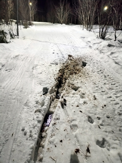 Лыжная трасса испорчена