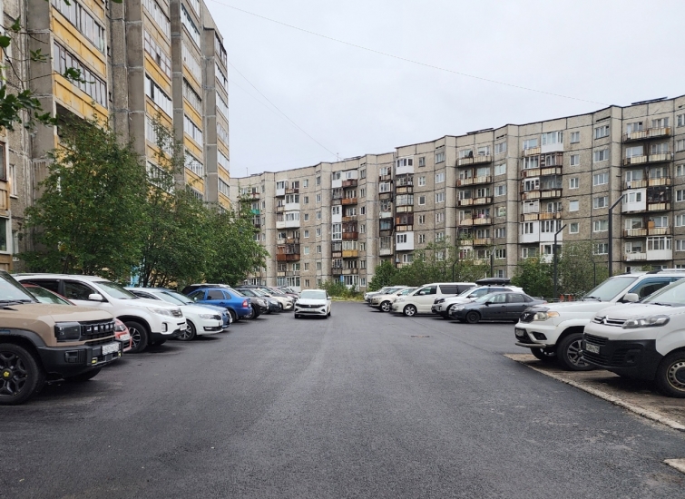 Дворы становятся комфортней