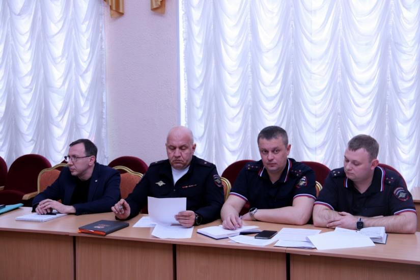 О разметке, паводке и дорожных знаках