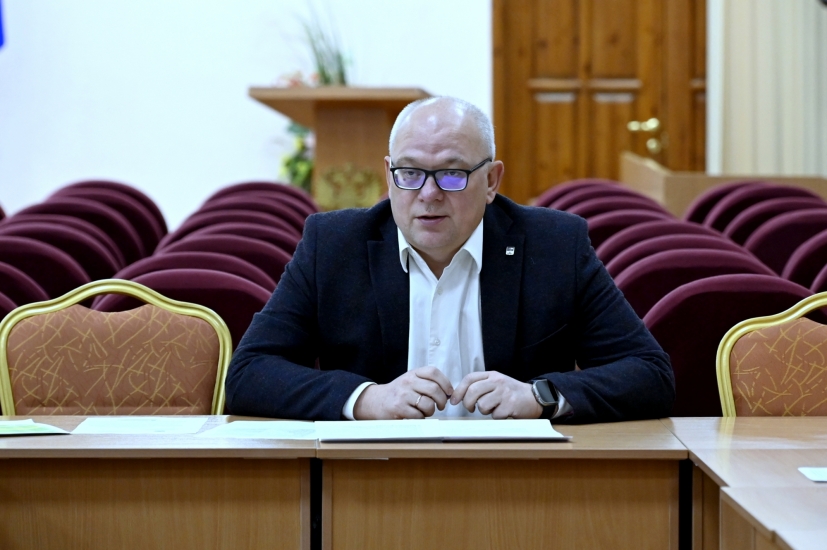 В повестку «коммунального часа» добавилась уборка снега