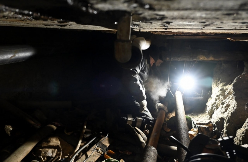 В Сафоново продолжаются работы по восстановлению подачи тепла и горячей воды